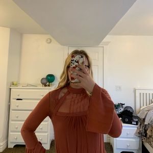 Mauve detailed flare sleeve top